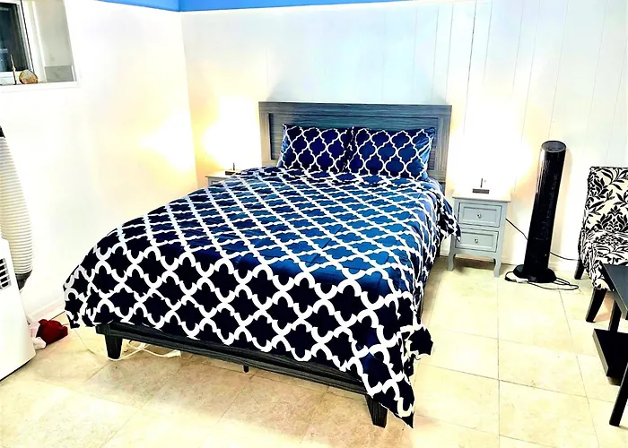 Lga Airport Near, Studio Walk In Bsmt Apt In A Private House!